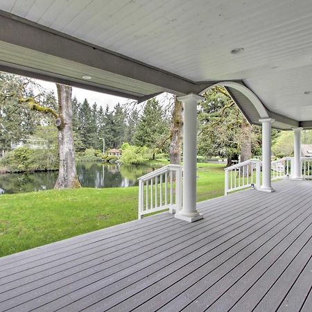 Contemporary Tacoma Cottage With Deck And Pond! エクステリア 写真