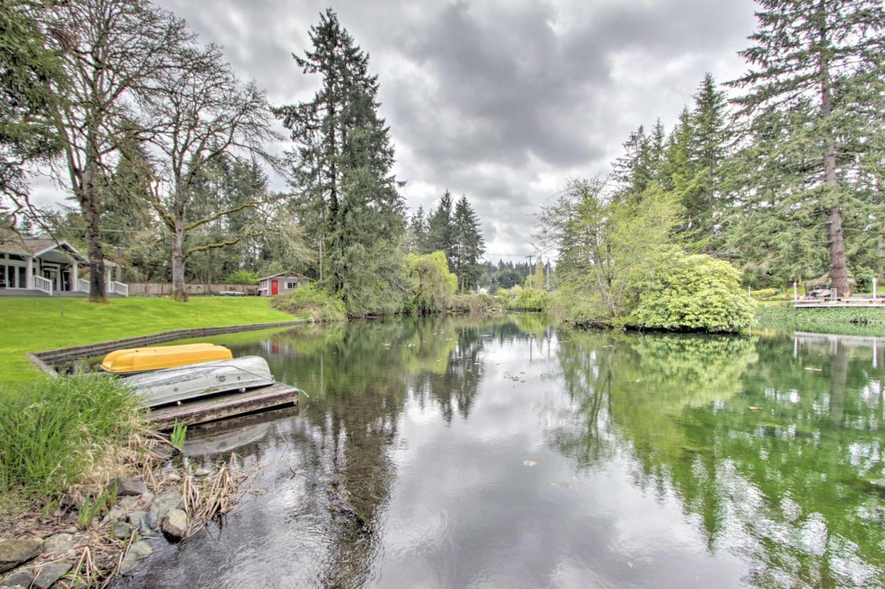 Contemporary Tacoma Cottage With Deck And Pond! エクステリア 写真